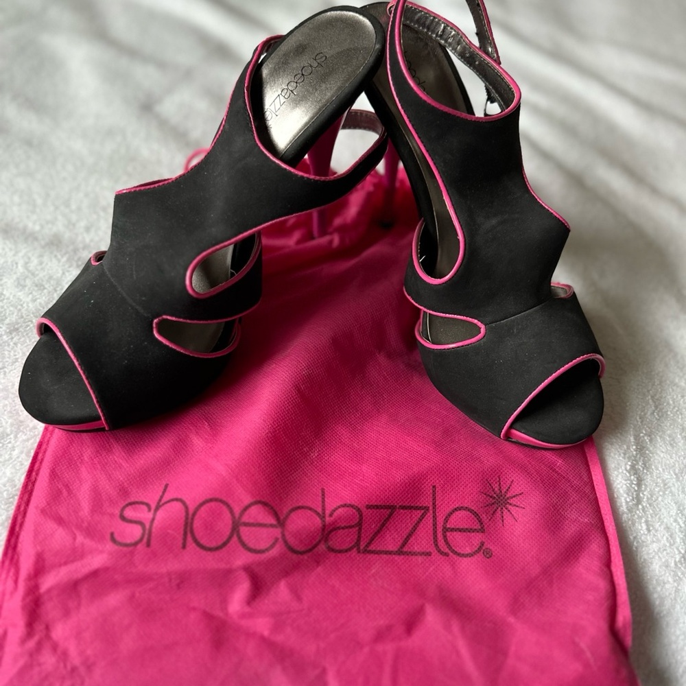 Shoe Dazzle Black and Pink Women's Heels